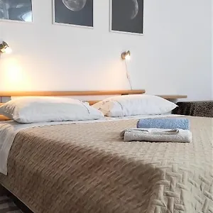 Apartment Ljilja Sea View